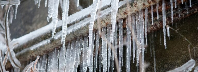 frozen-pipes-desktop.jpg